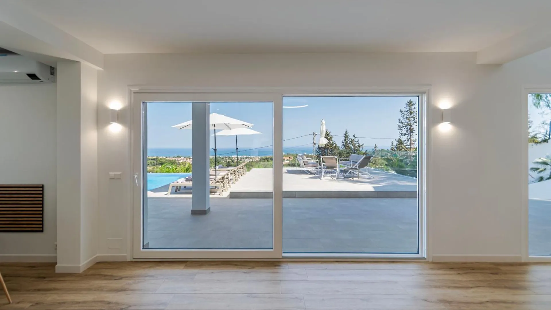 Happyplace Malaga -- Villa With Panoramic Sea View Heated Infinity Saltwater Pool